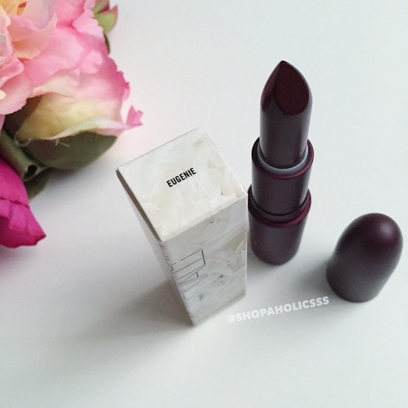 🆕 | NIB MAC Cosmetics Giambattista Valli Lipstick in EUGENIE - LIMITED EDITION - Picture 3 of 3